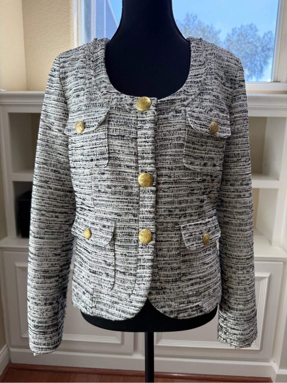 Boston Proper Jacket 8 Black and White Tweed Boucle Lined Blazer w Gold Buttons